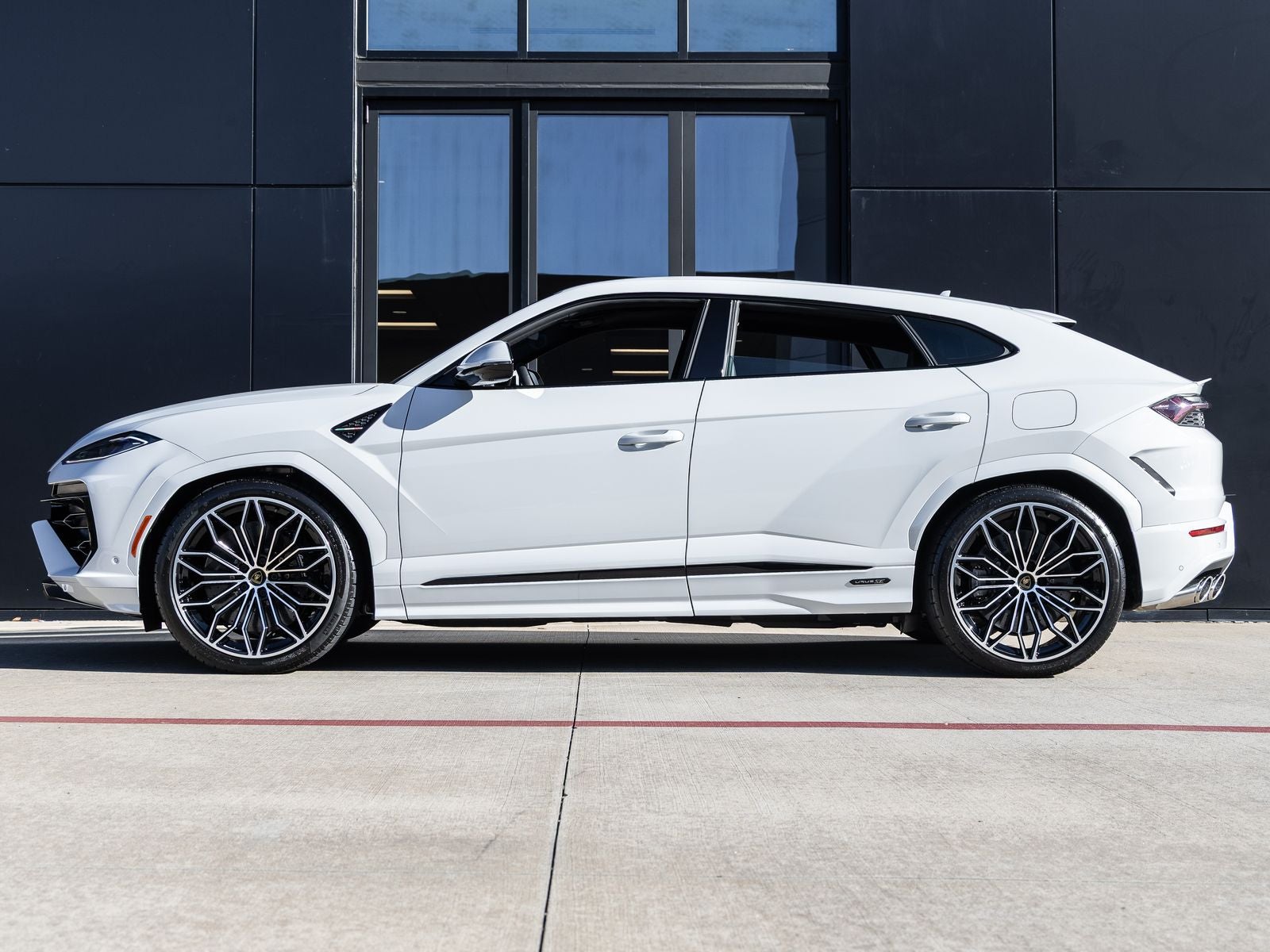 2026 Lamborghini Urus SE