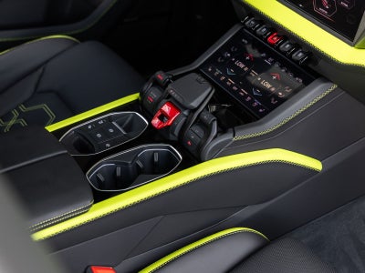 2026 Lamborghini Urus SE