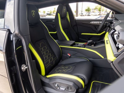 2026 Lamborghini Urus SE