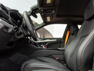 2025 Lamborghini Urus SE