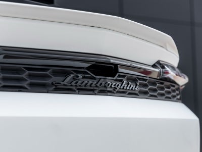 2025 Lamborghini Urus SE