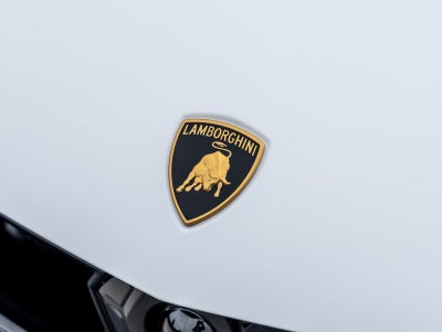 2025 Lamborghini Urus SE