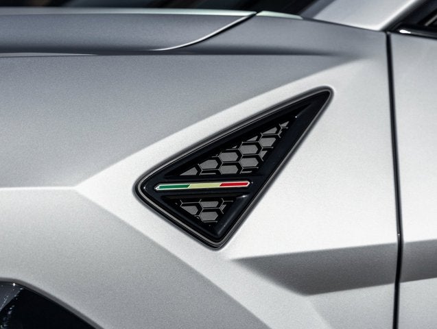 2026 Lamborghini Urus SE