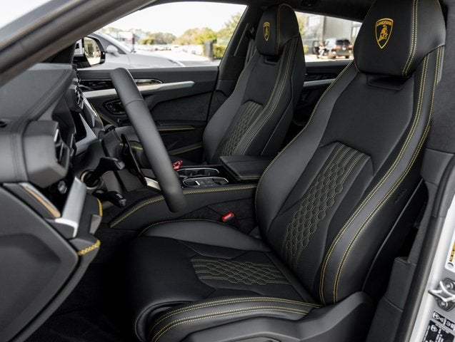 2026 Lamborghini Urus SE
