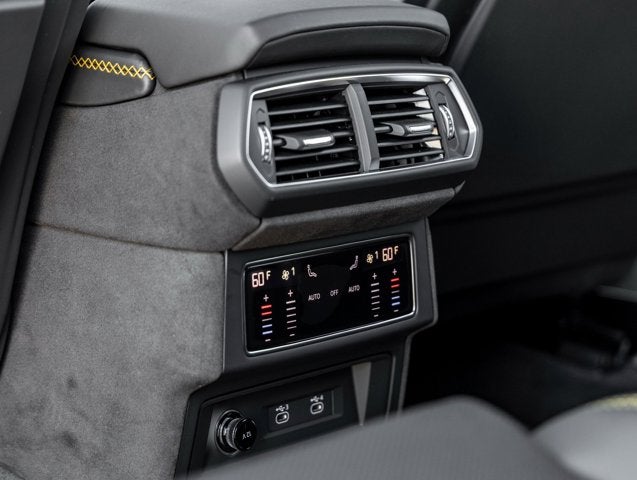 2026 Lamborghini Urus SE