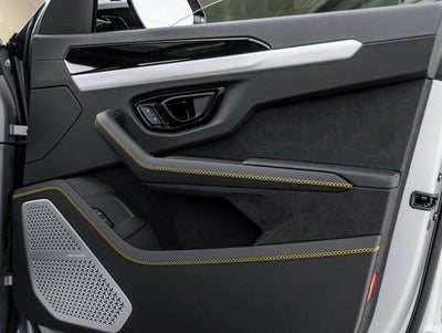 2026 Lamborghini Urus SE