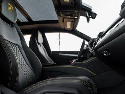 2026 Lamborghini Urus SE