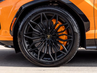2026 Lamborghini Urus SE