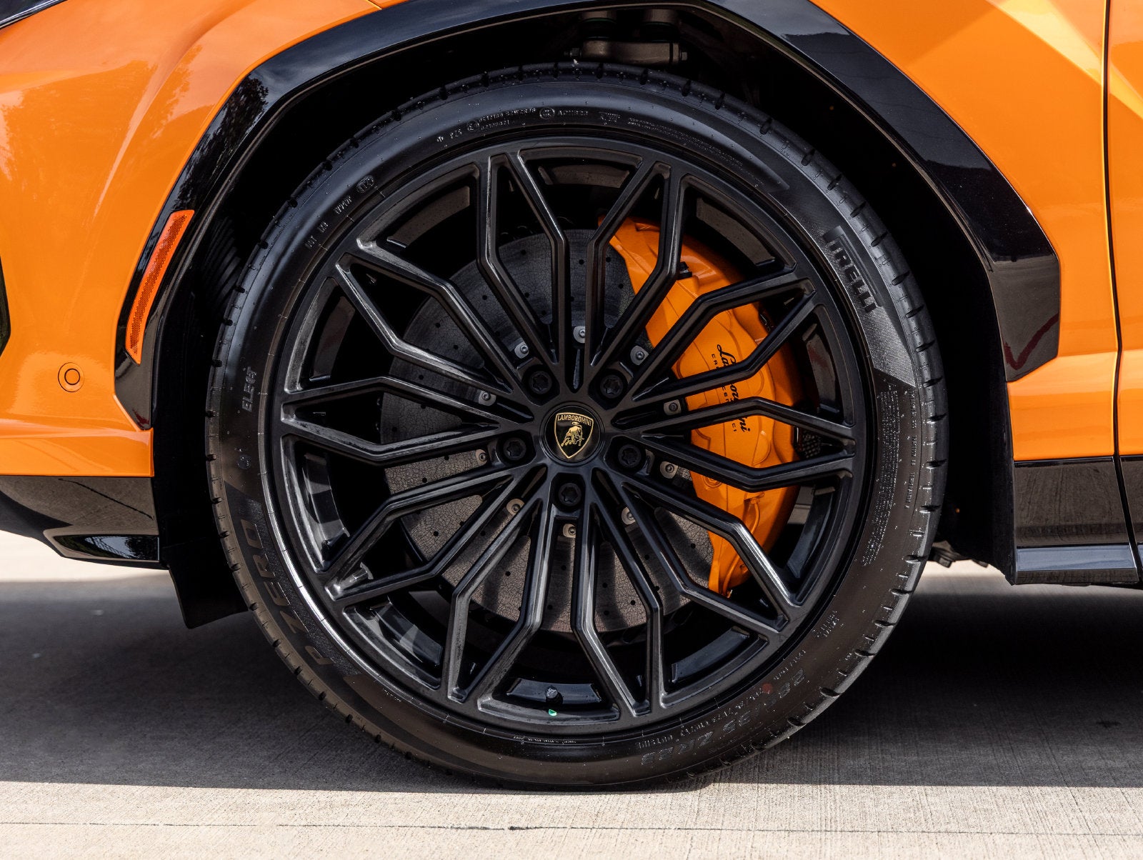2026 Lamborghini Urus SE
