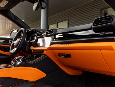 2026 Lamborghini Urus SE
