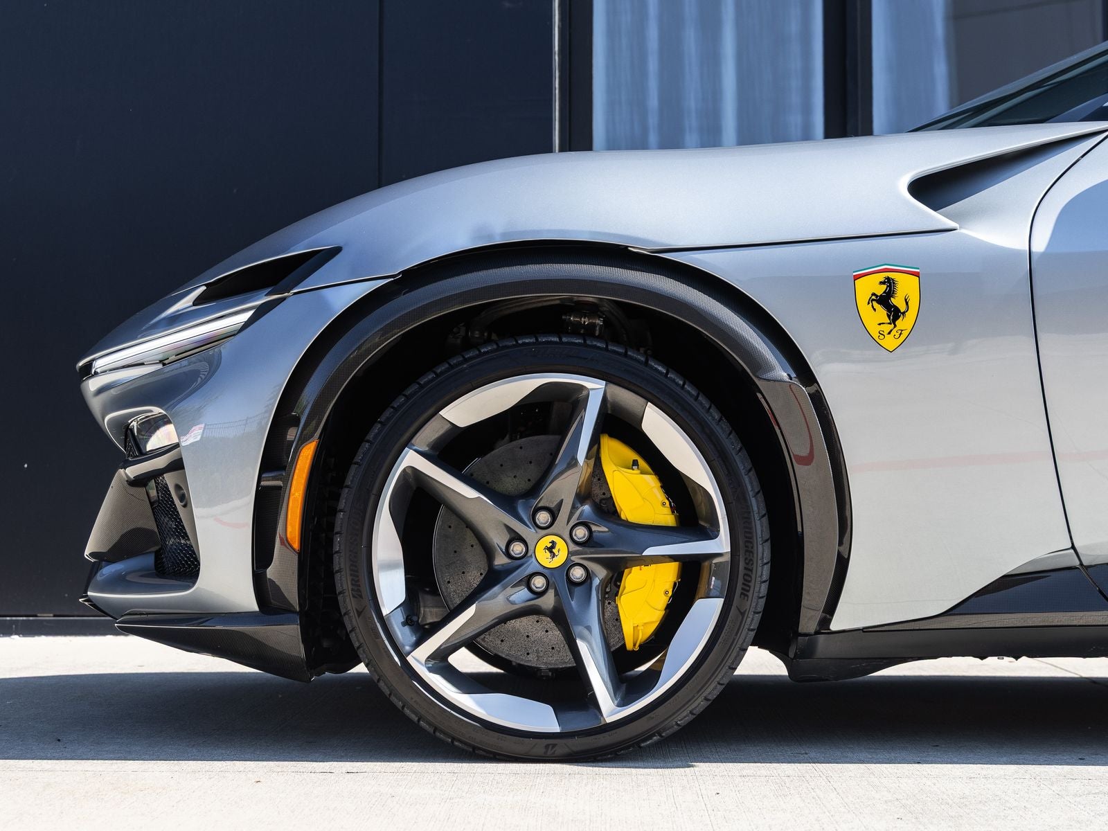 2025 Ferrari Purosangue Base