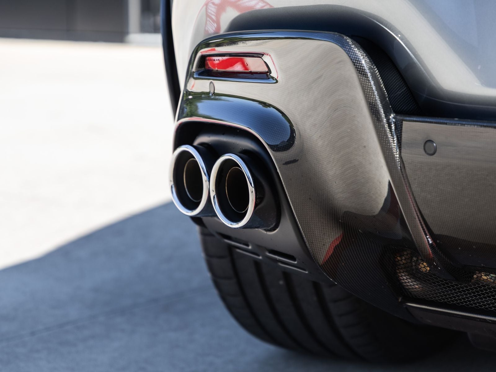 2025 Ferrari Purosangue Base