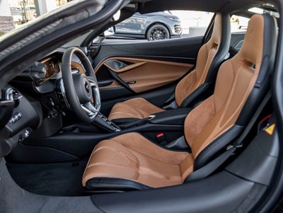 2026 McLaren 750S Base