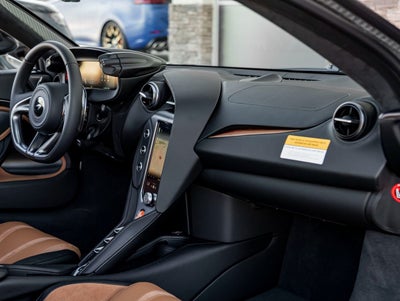 2026 McLaren 750S Base