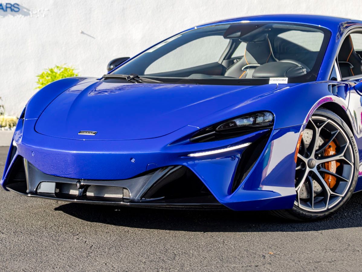 2026 McLaren Artura TechLux