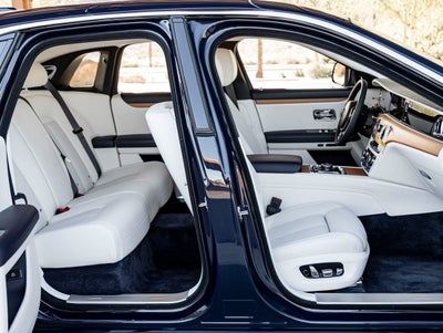 2025 Rolls-Royce Ghost 