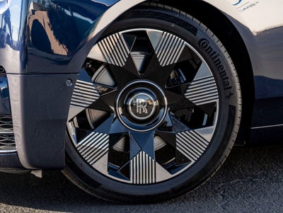 2026 Rolls-Royce Phantom 