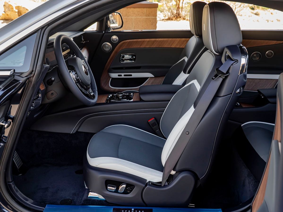2026 Rolls-Royce Spectre 