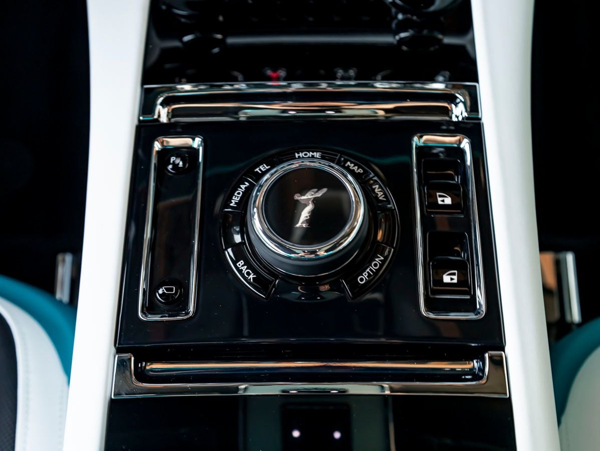 2025 Rolls-Royce Spectre 