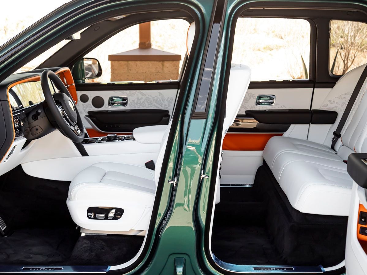 2027 Rolls-Royce Black Badge Cullinan