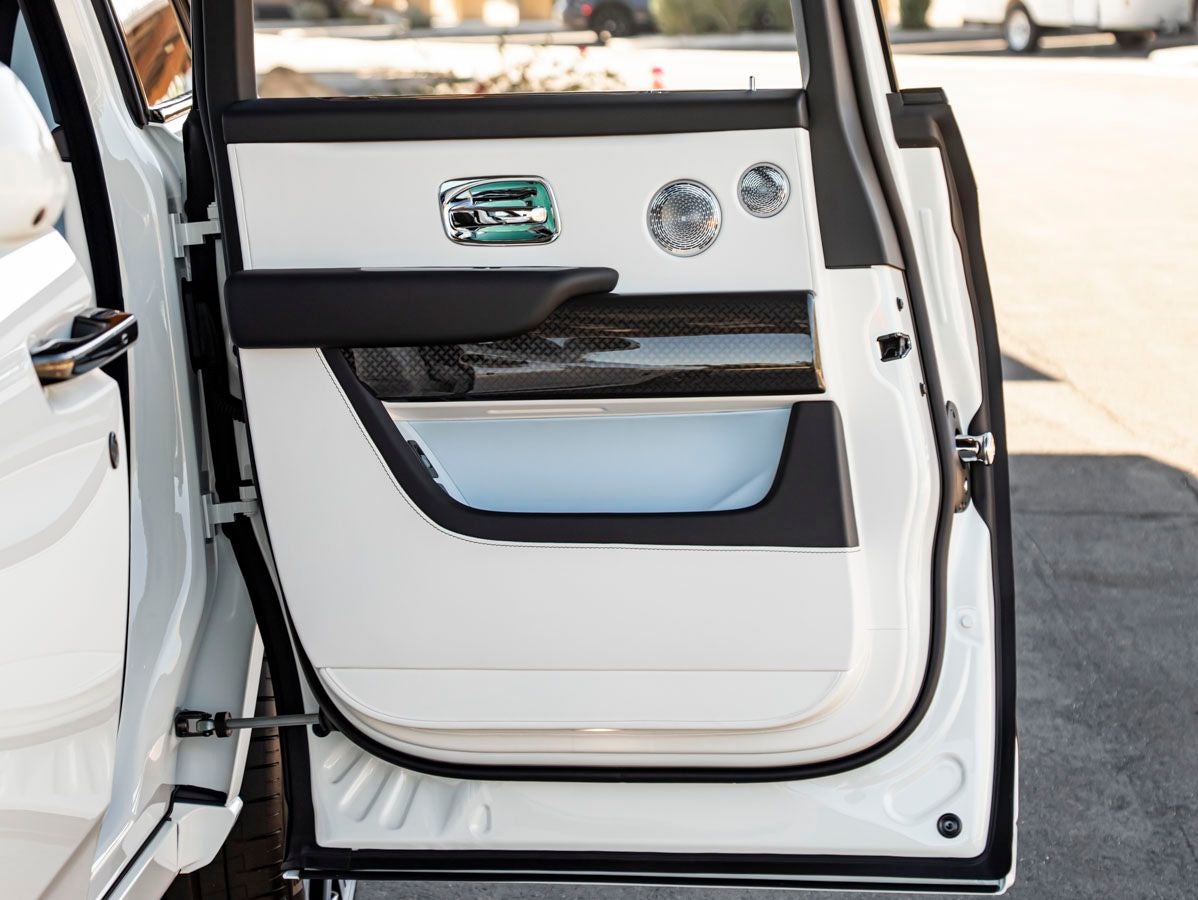 2026 Rolls-Royce Black Badge Cullinan