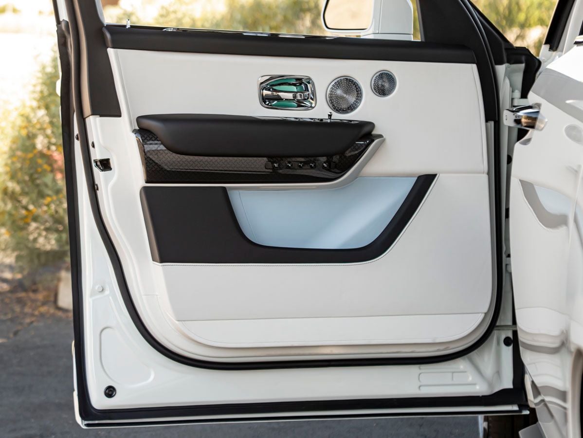 2026 Rolls-Royce Black Badge Cullinan