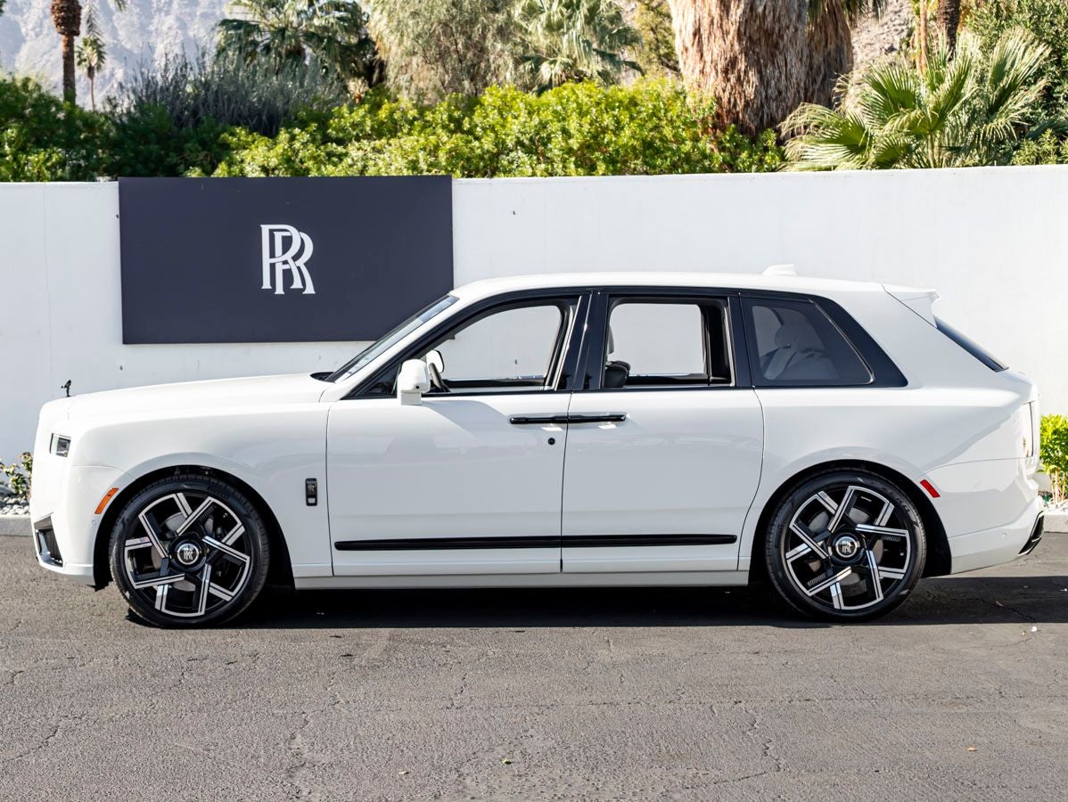 2026 Rolls-Royce Black Badge Cullinan