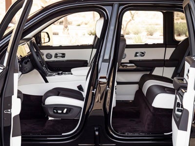 2026 Rolls-Royce Black Badge Cullinan