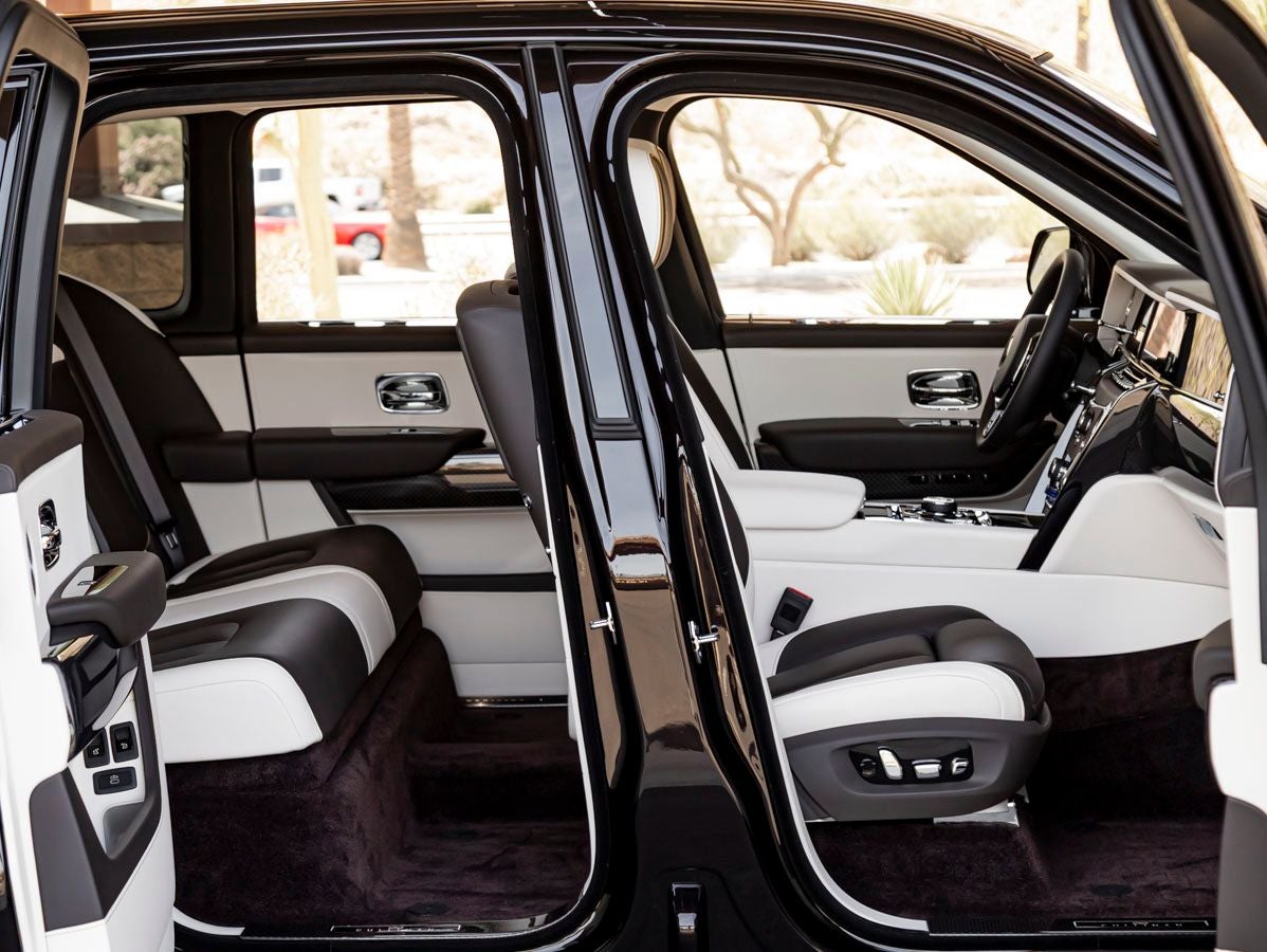 2026 Rolls-Royce Black Badge Cullinan