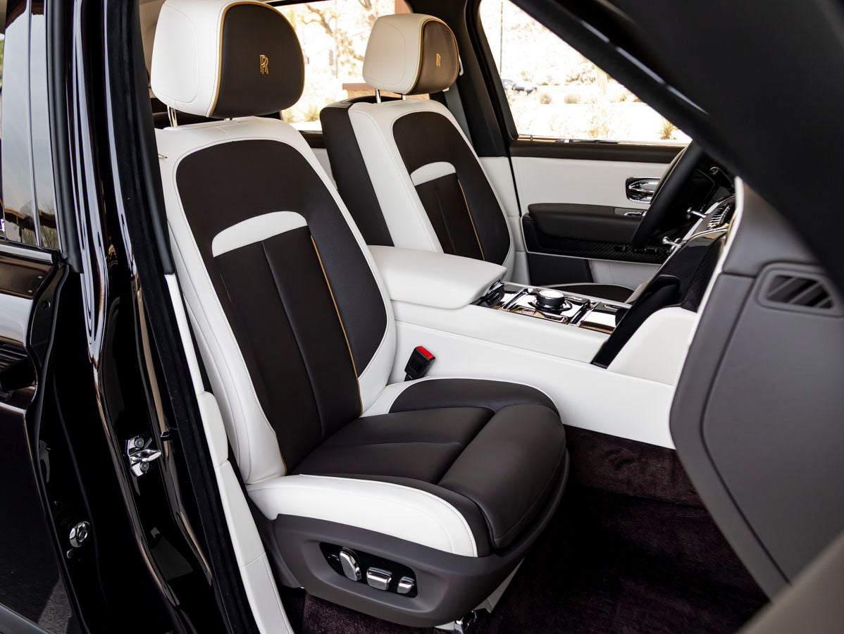 2026 Rolls-Royce Black Badge Cullinan