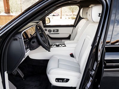 2026 Rolls-Royce Black Badge Cullinan