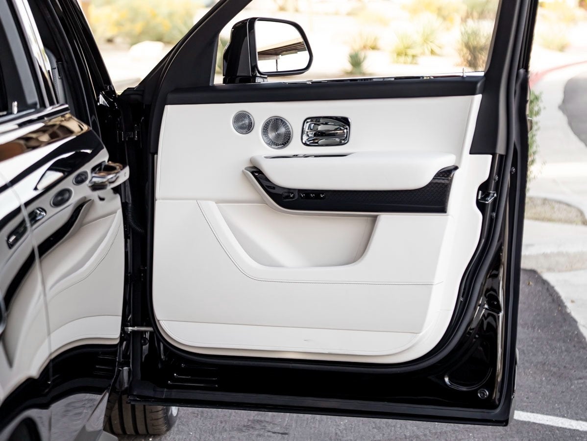 2026 Rolls-Royce Black Badge Cullinan