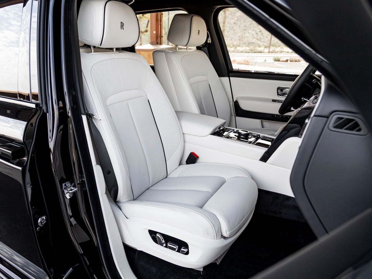 2026 Rolls-Royce Black Badge Cullinan