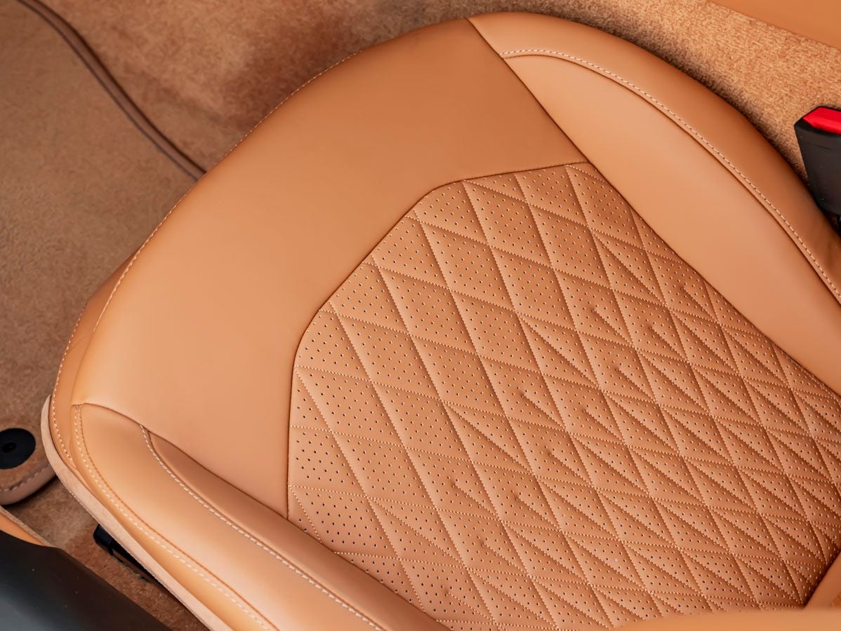 2026 Aston Martin DB12 Volante