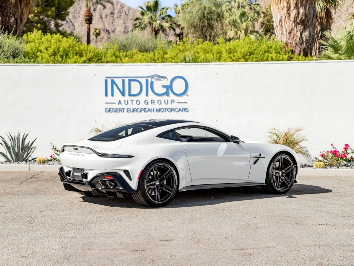 2026 Aston Martin Vantage Base