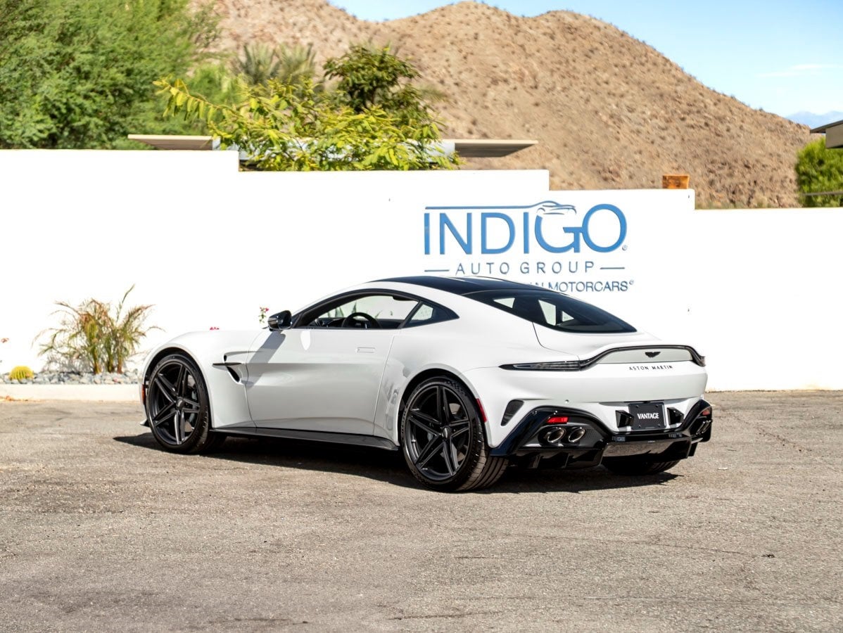 2026 Aston Martin Vantage Base