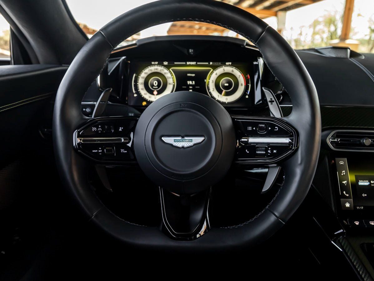 2025 Aston Martin Vantage Base