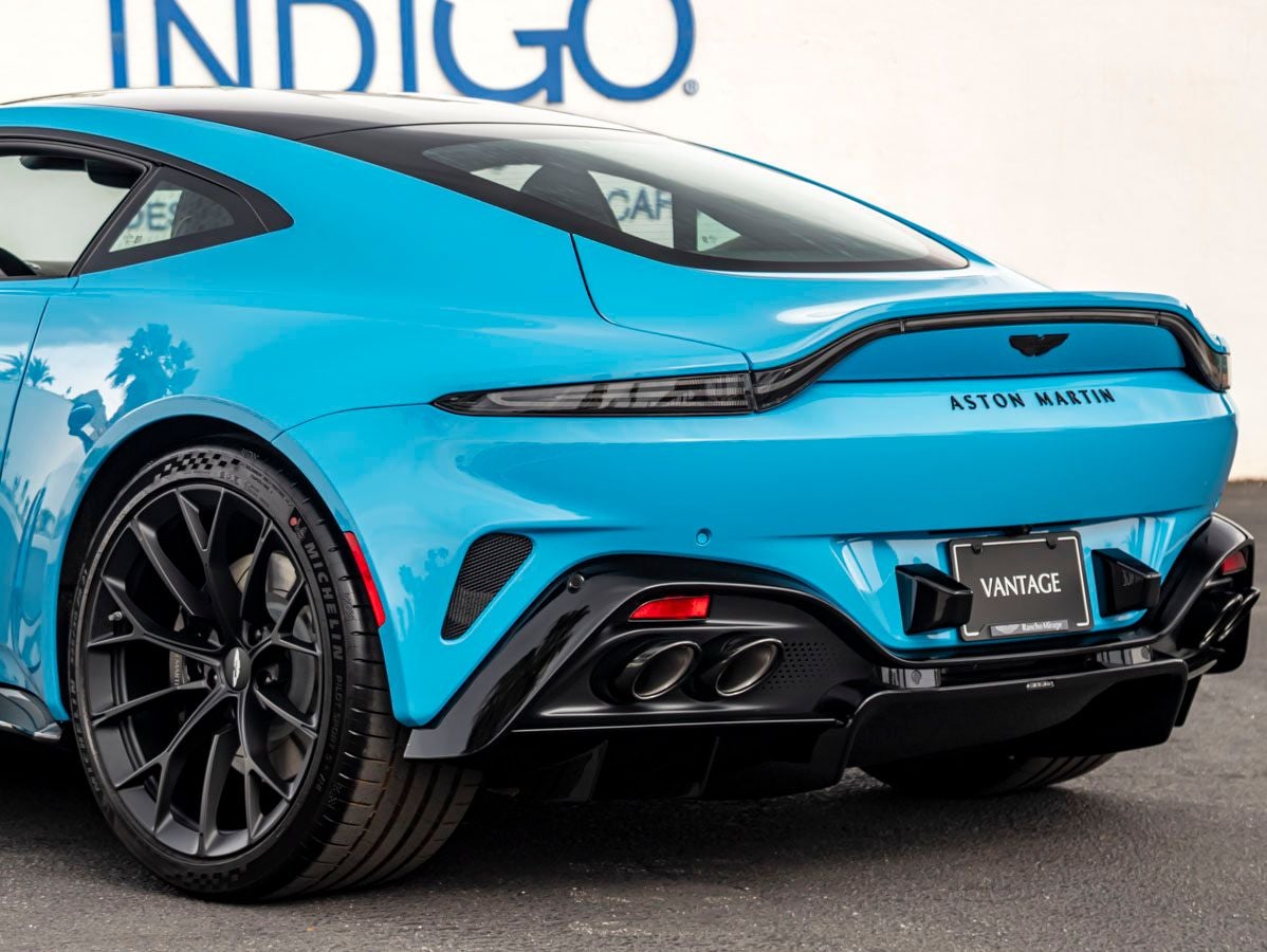 2026 Aston Martin Vantage Base