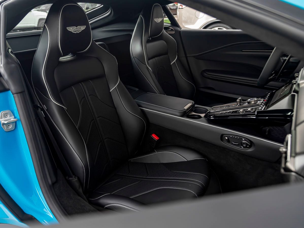 2026 Aston Martin Vantage Base