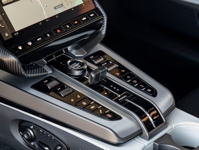 2025 Aston Martin Vanquish V12