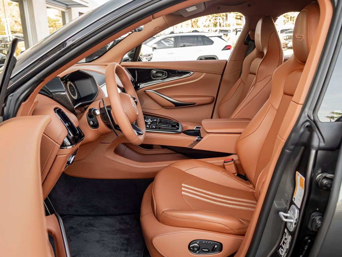2026 Aston Martin DBX 707