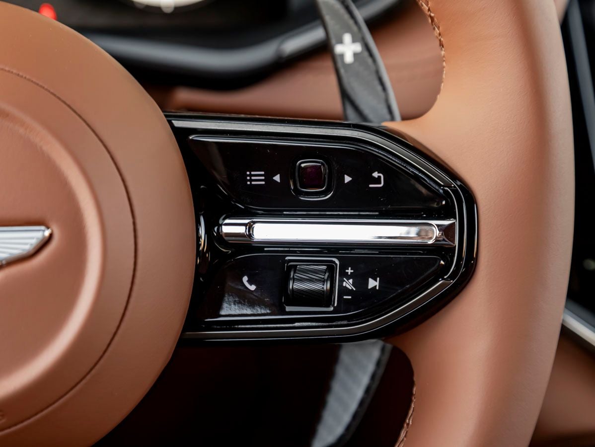2026 Aston Martin DBX 707