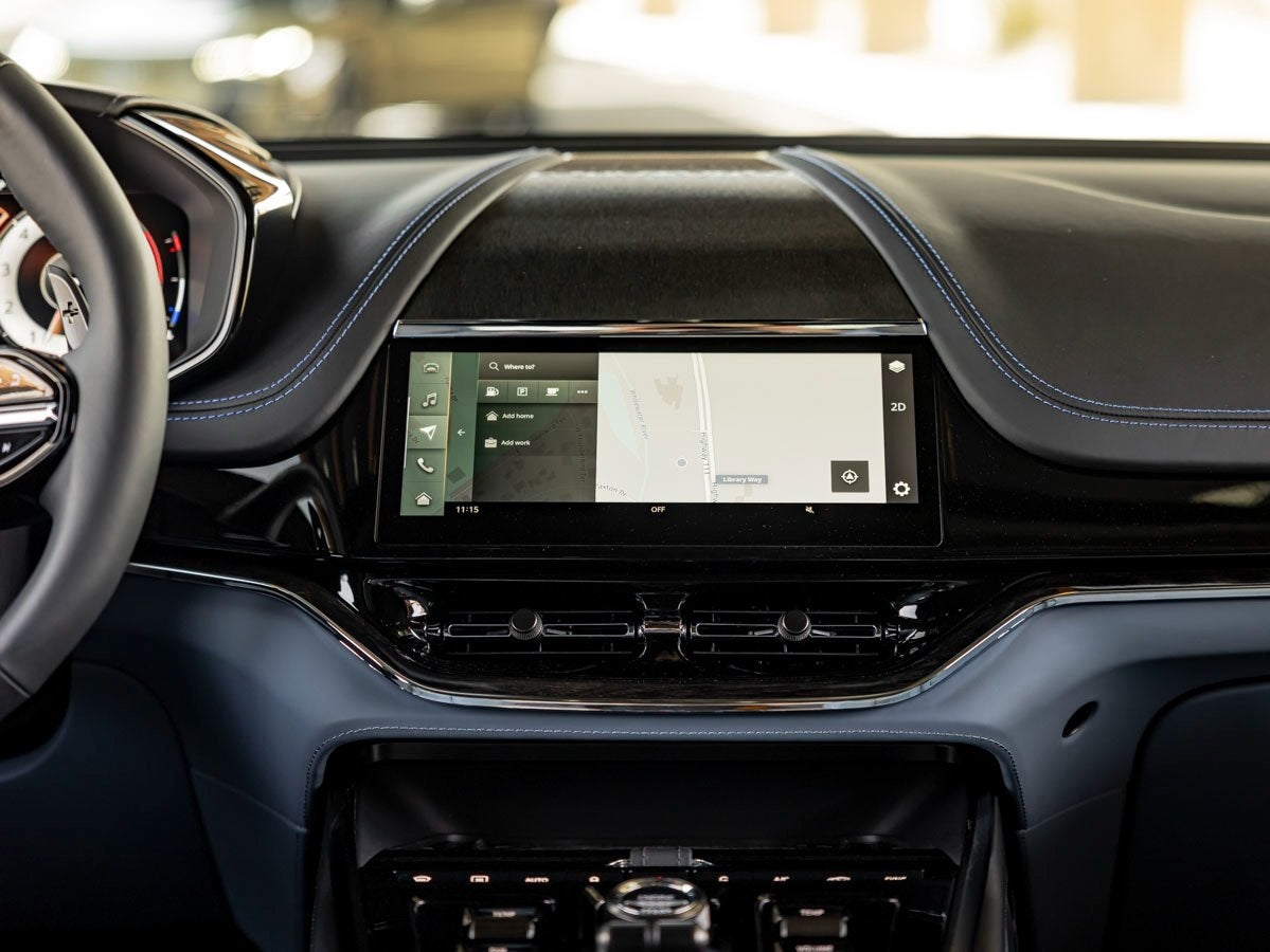 2025 Aston Martin DBX 707