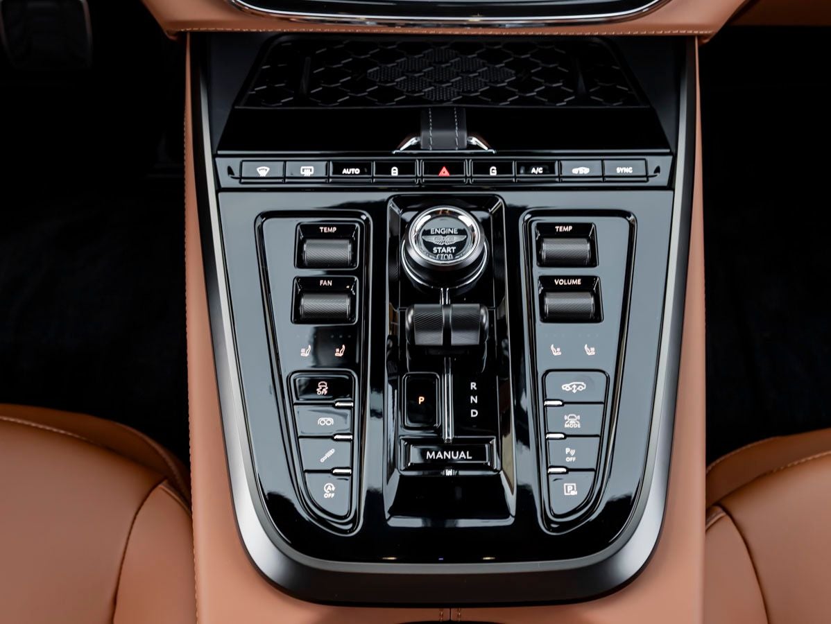 2026 Aston Martin DBX S