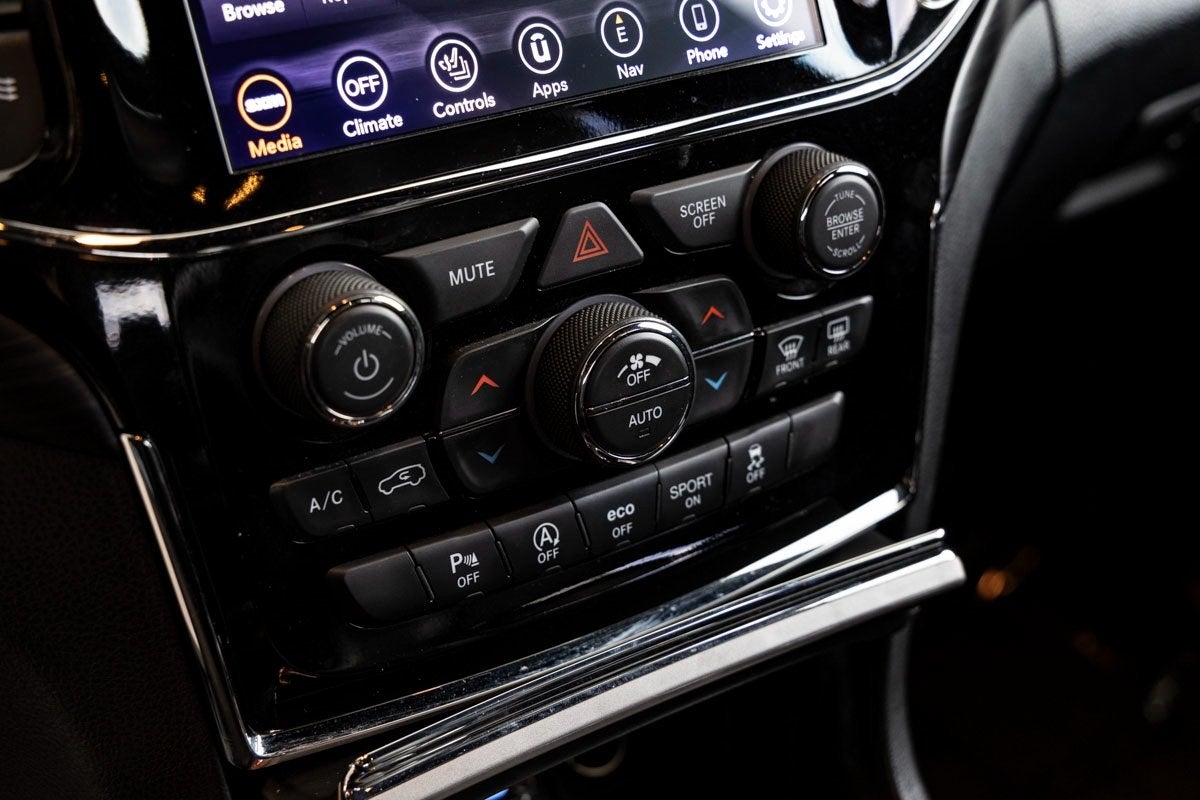 2020 Jeep Grand Cherokee Altitude