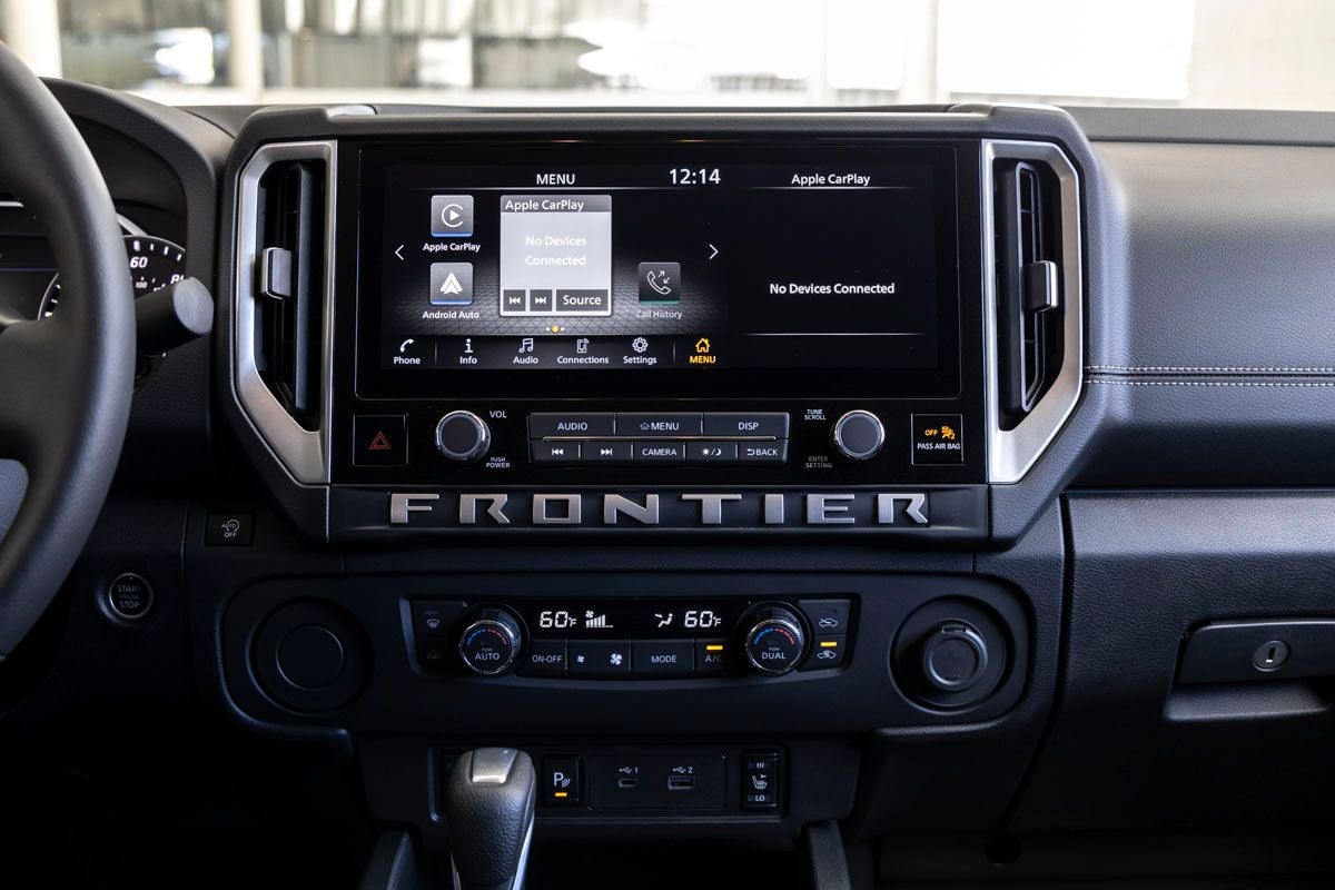 2025 Nissan Frontier SV