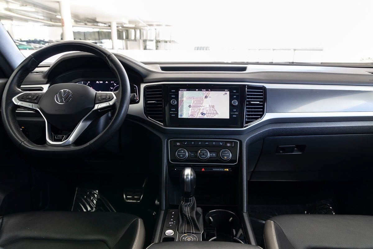 2022 Volkswagen Atlas Cross Sport 3.6L V6 SEL Premium R-Line