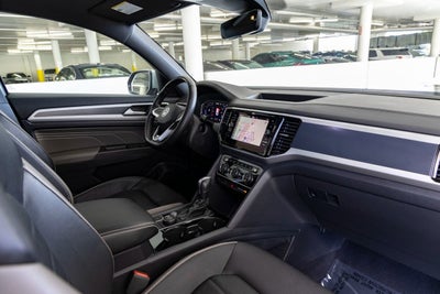 2022 Volkswagen Atlas Cross Sport 3.6L V6 SEL Premium R-Line