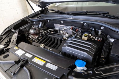 2022 Volkswagen Atlas Cross Sport 3.6L V6 SEL Premium R-Line