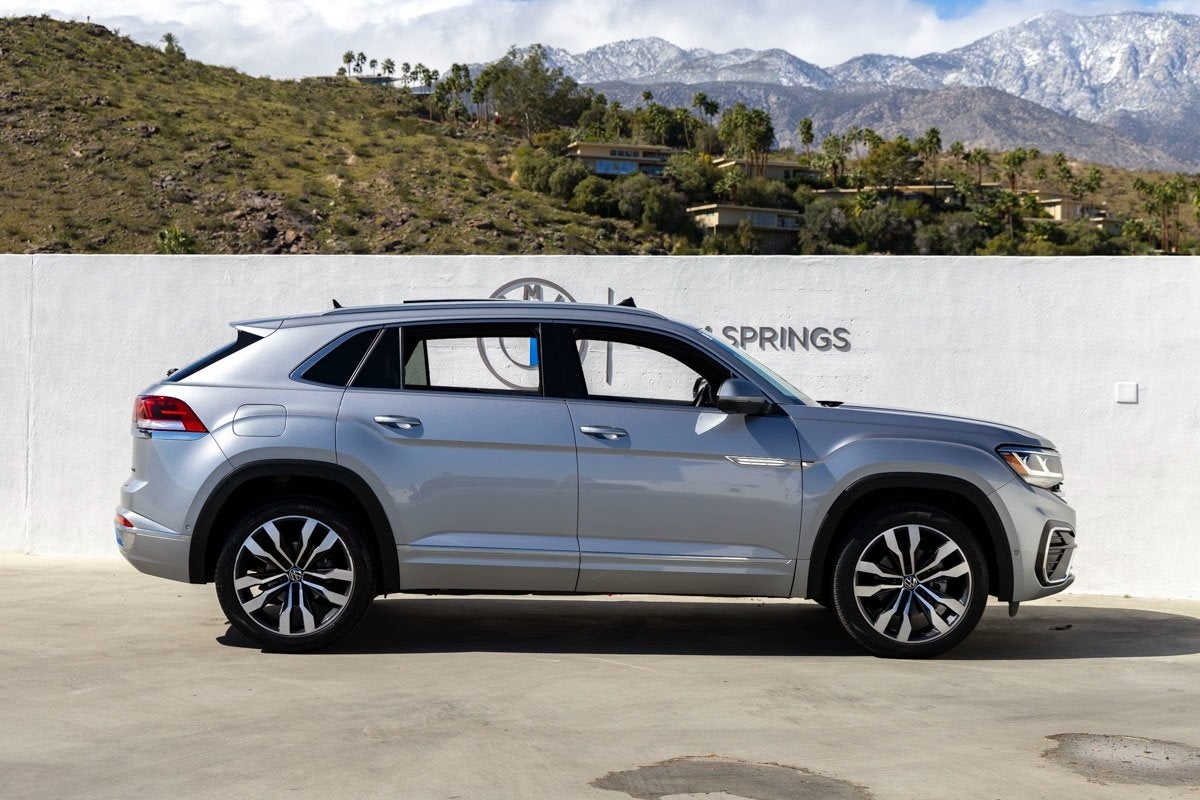 2022 Volkswagen Atlas Cross Sport 3.6L V6 SEL Premium R-Line